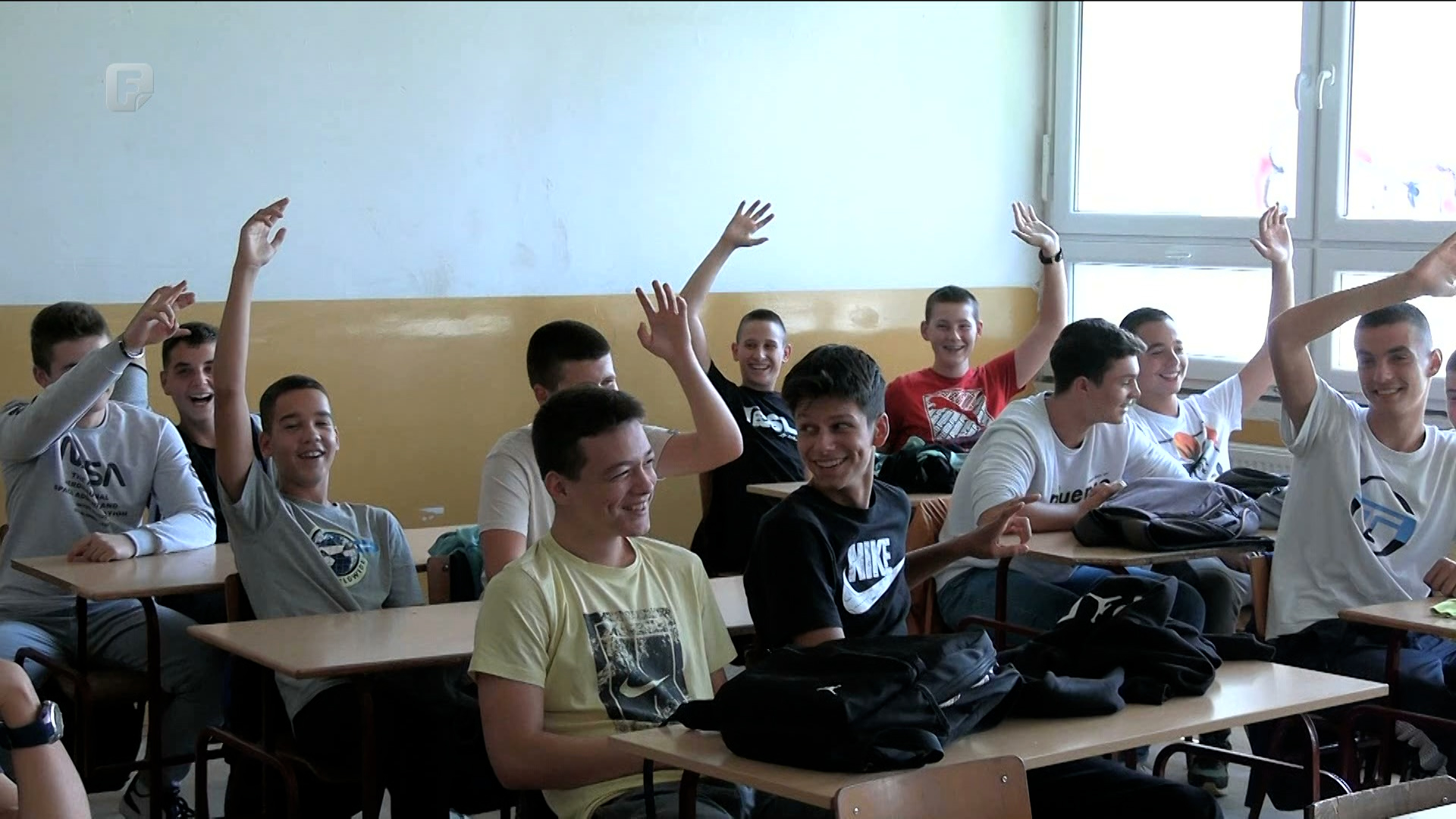Bratunački srednjoškolci su dobri matematičari i programeri, ne zaostaju ni u sportu